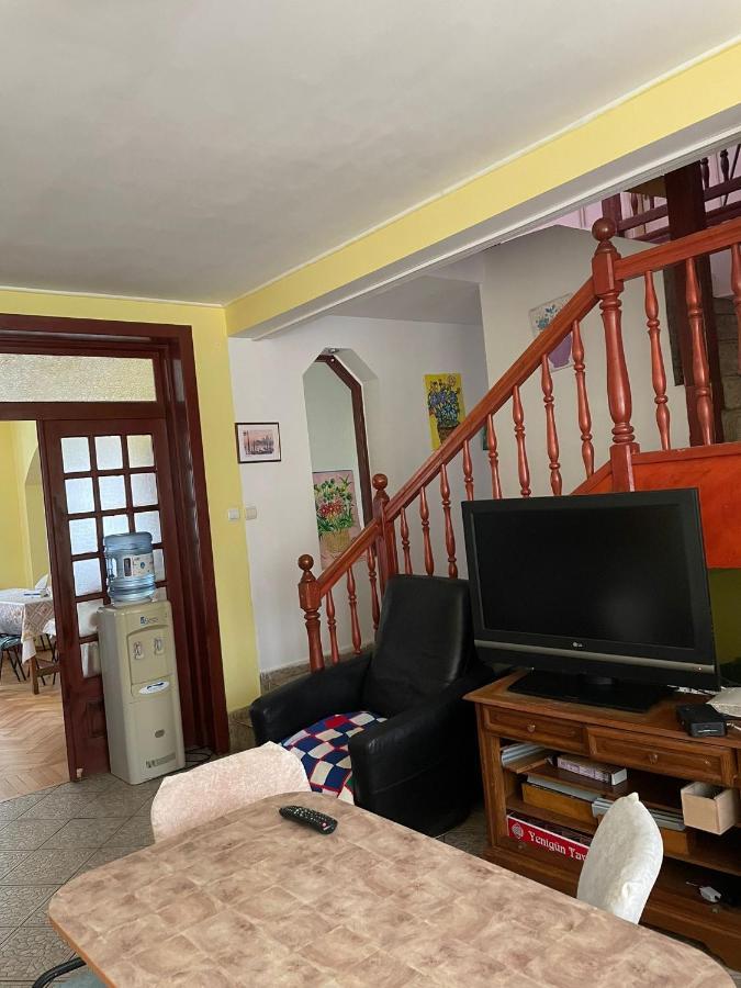 Hotel Constantinescu A. à Buşteni Extérieur photo