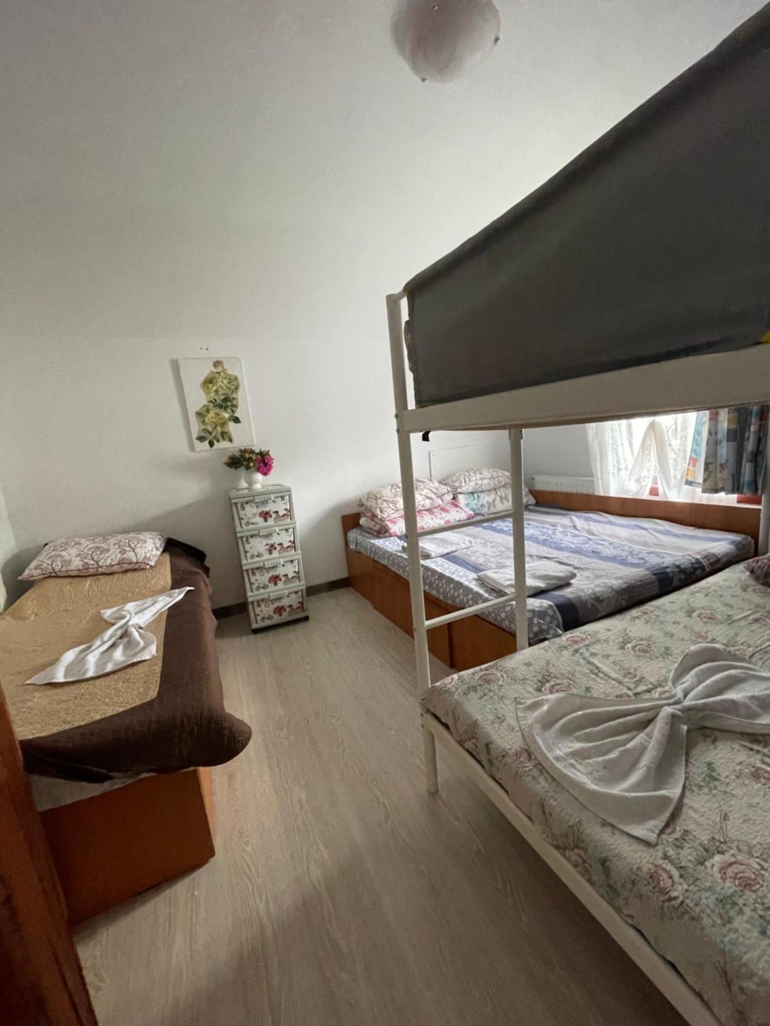 Hotel Constantinescu A. à Buşteni Extérieur photo