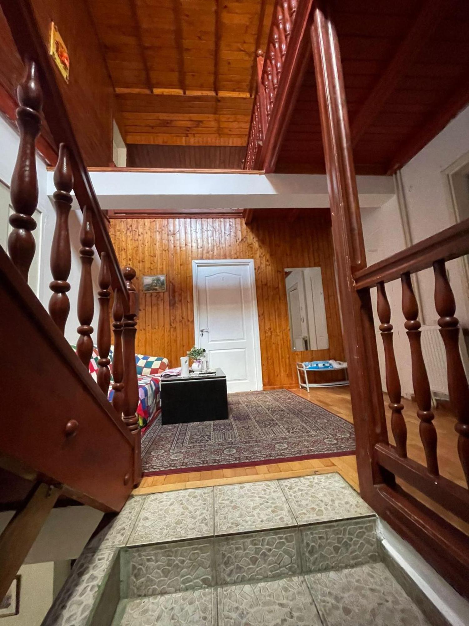 Hotel Constantinescu A. à Buşteni Extérieur photo